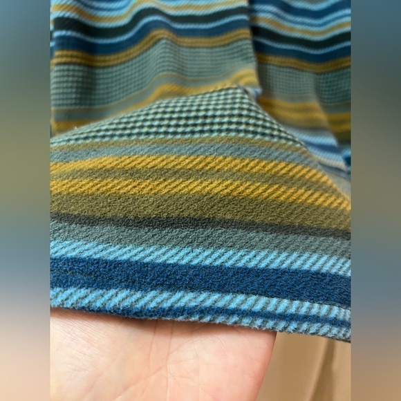 🔴Eddie Bauer striped fleece flannel button down shirt size medium - Picture 2 of 7